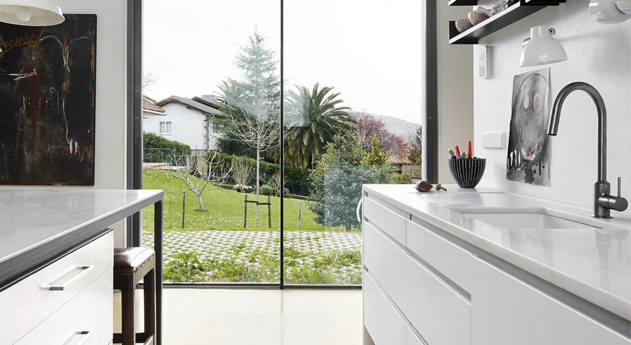 Caixilharia Minimalista Cortizo